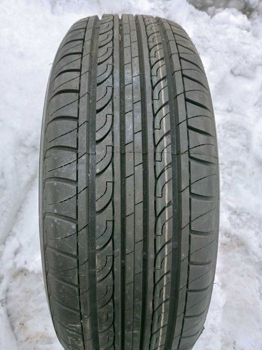 Продам шины 215/65/16R новые