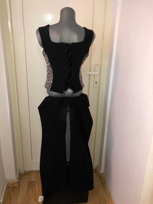 Costum cu pantaloni lungi