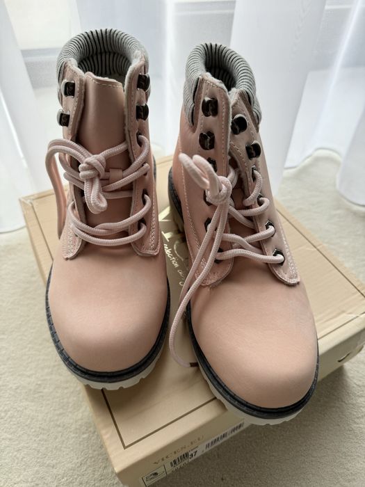 Bocanci roz dama Born2be