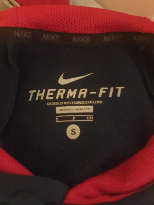 Hanorac NIKE therma fit marime S