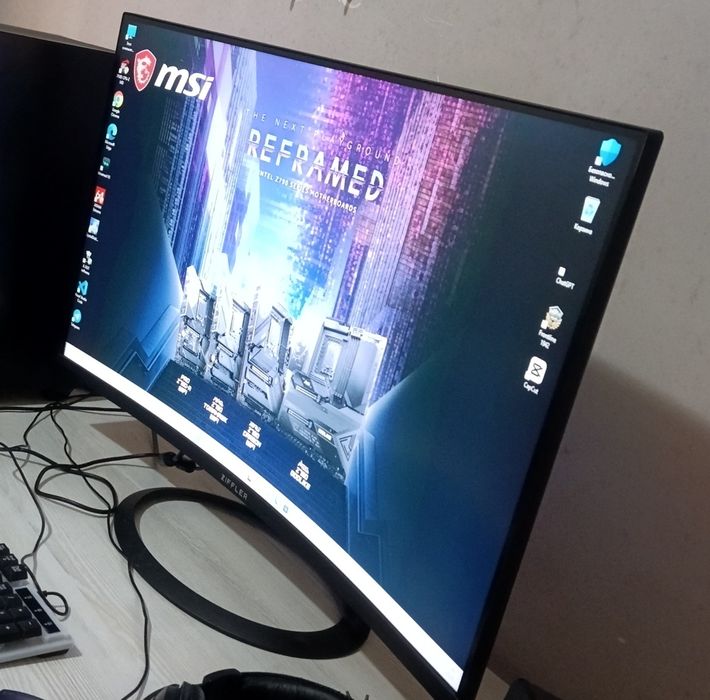 Срочно Продам Монитор Zifller 32 дюймовый курвет 165 герц