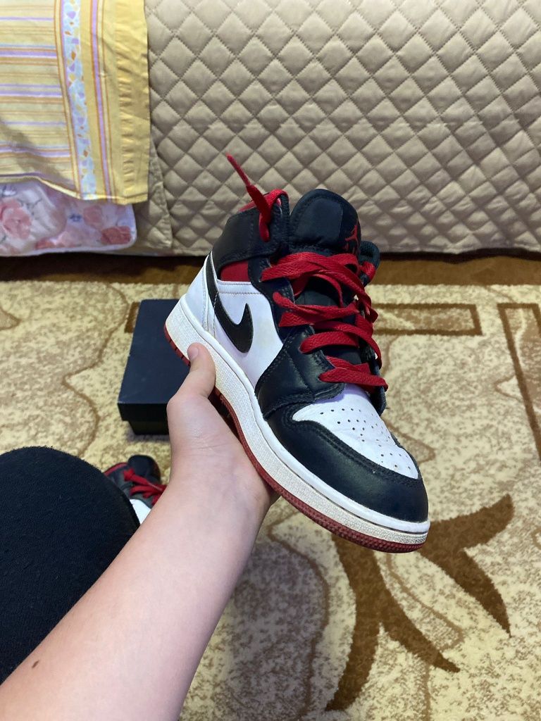 Jordan 1 mod 37,5