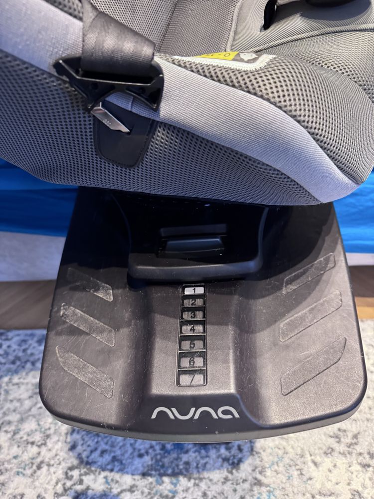 Nuna – Scaun auto cu isofix REBL 360