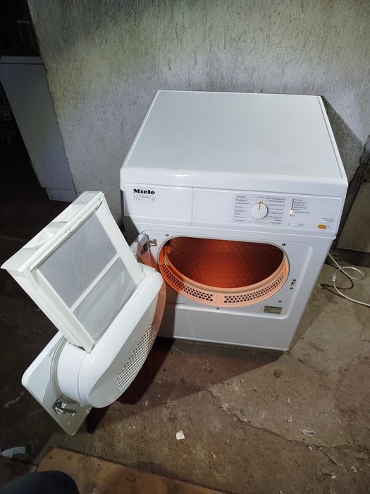 Въздуховодна сушилня Miele