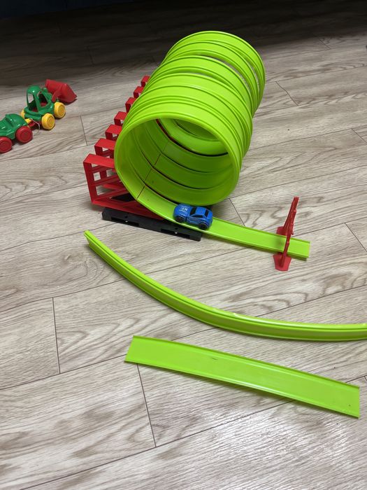 Набор hot wheels