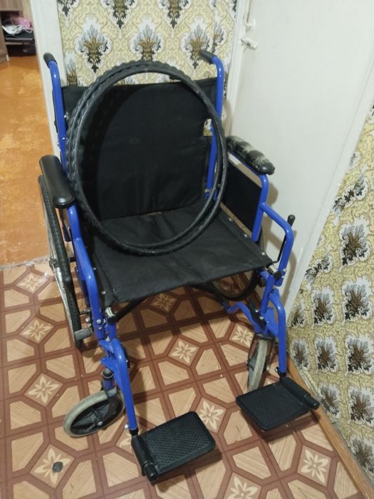 Продам инволидную коляску