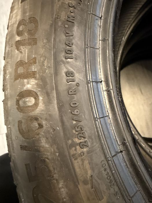 Cauciucuri iarnă Continental 225/60 R18 DOT 3621