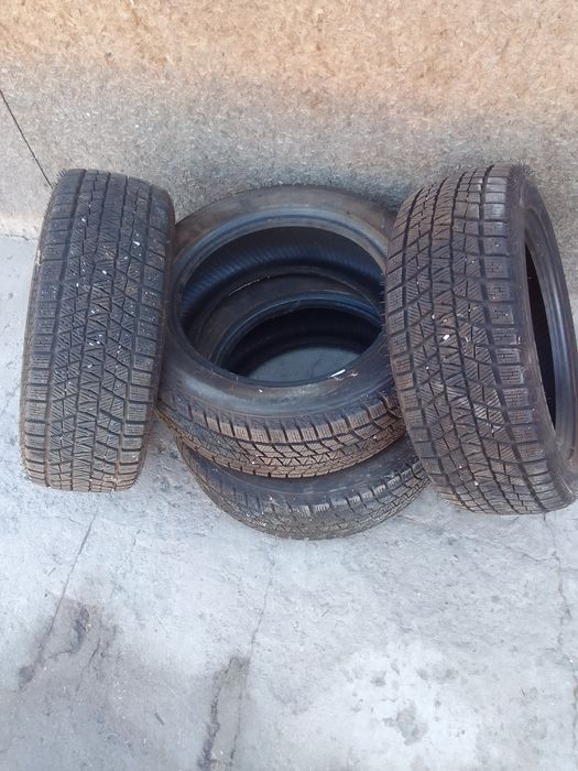 Продаю шины на автомобиль