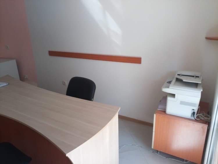 Дава се под наем Офис в Пловдив, Кършияка - 21 кв.м за 127.5 € - Снимка #1