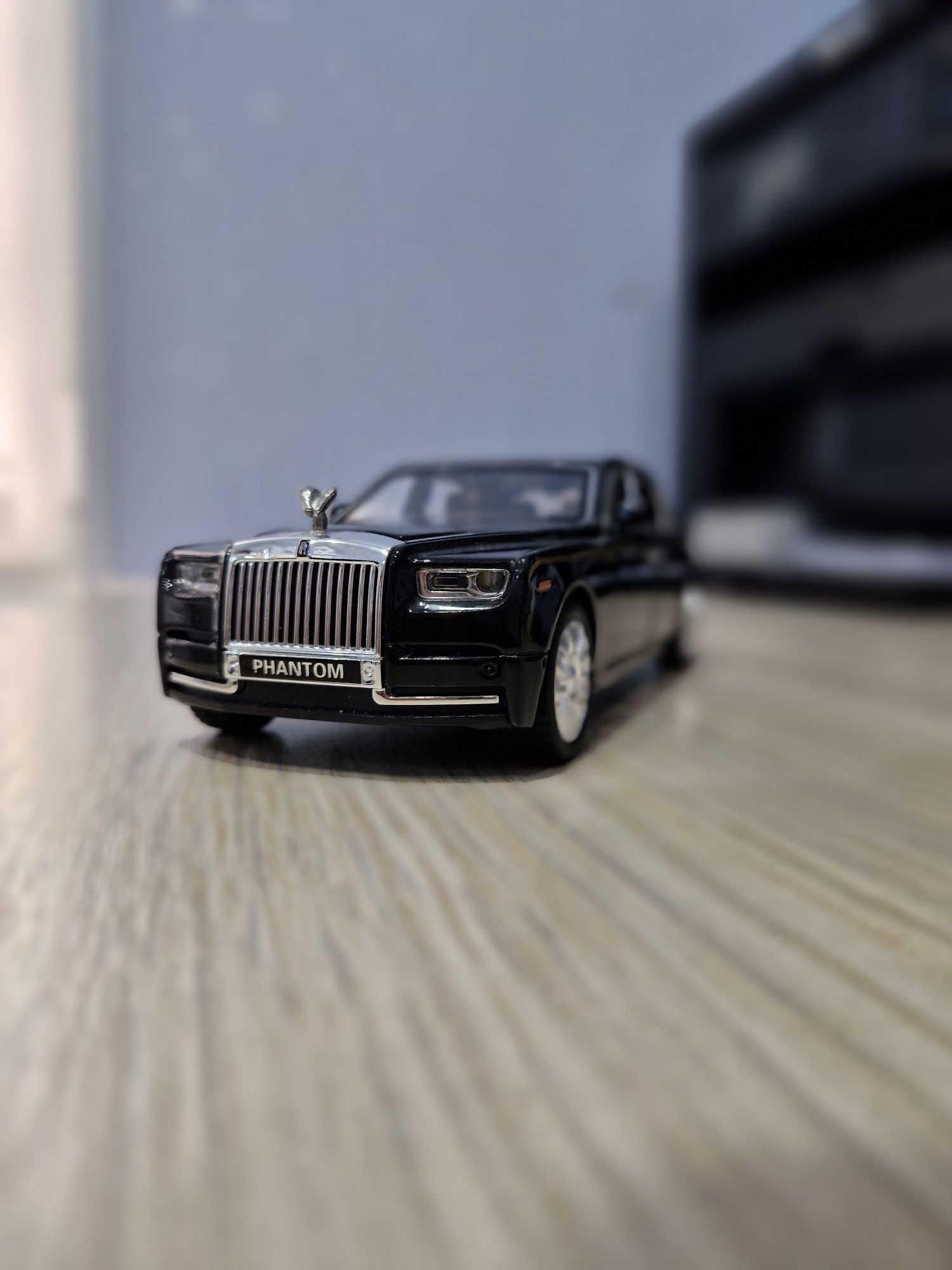 Оригинальная модель rolls royce