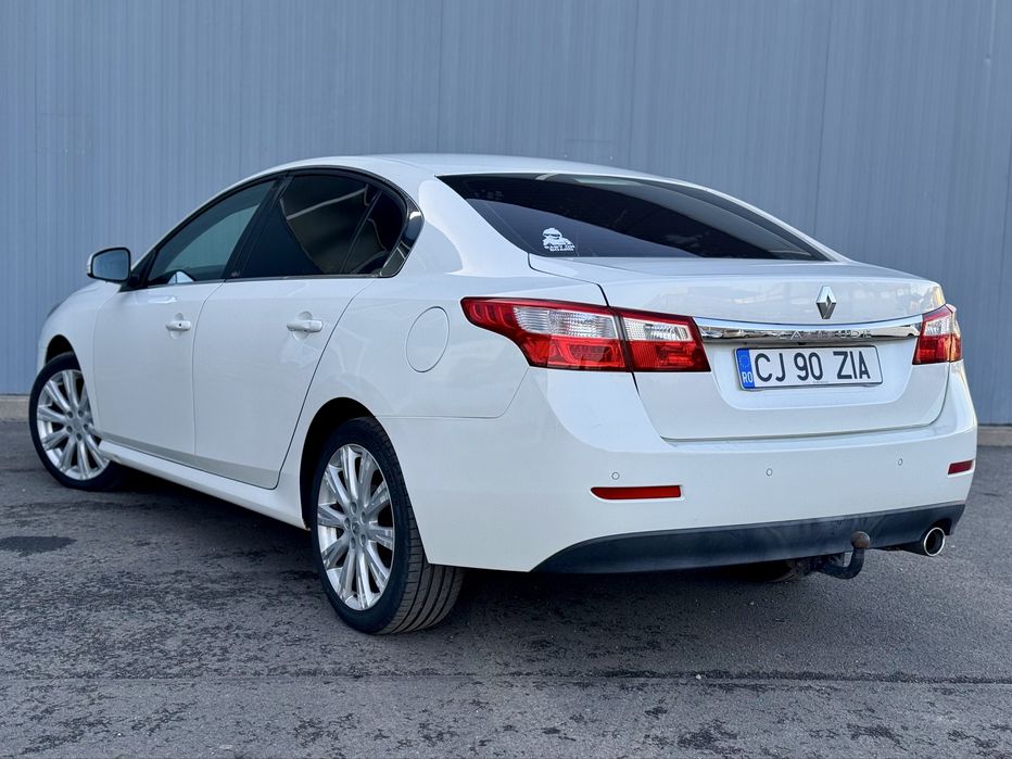 Renault Latitude / Initiale Paris / 2.0 DCI / An 2011