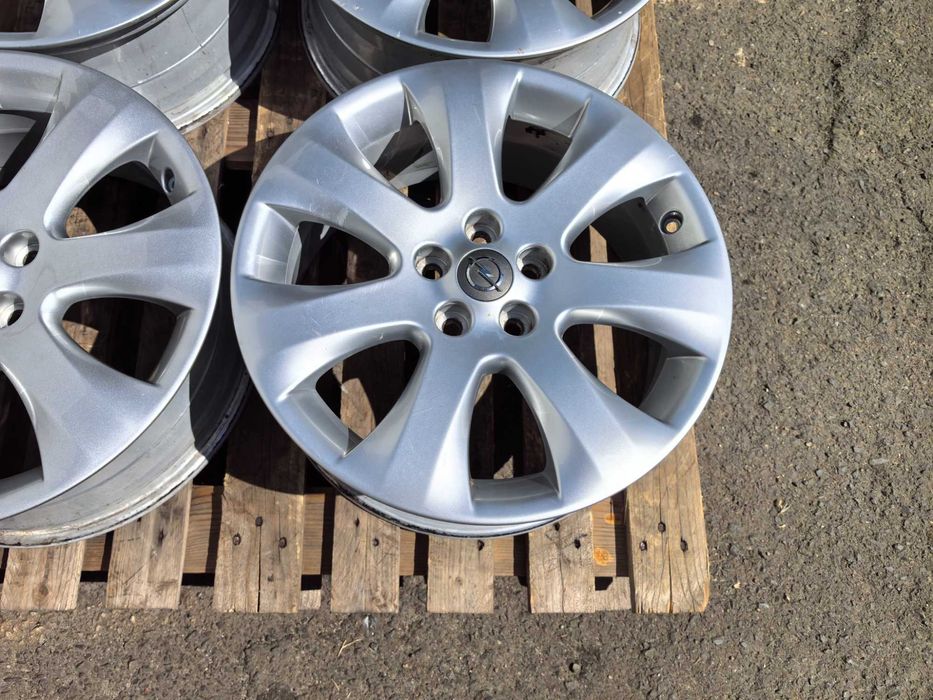 17 цола 5 х 105 мм Опел Астра / Шевролет Круз - 7 Инча / ЕТ 42