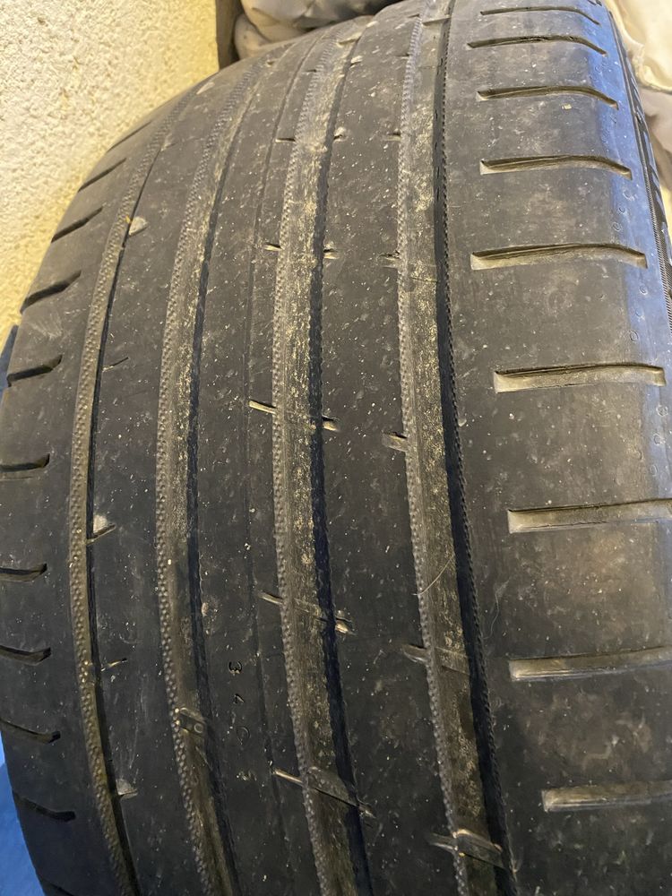 Hankook 245/40/r18 vara