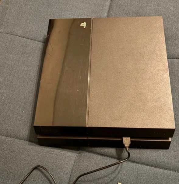 Consola PS4 Negru