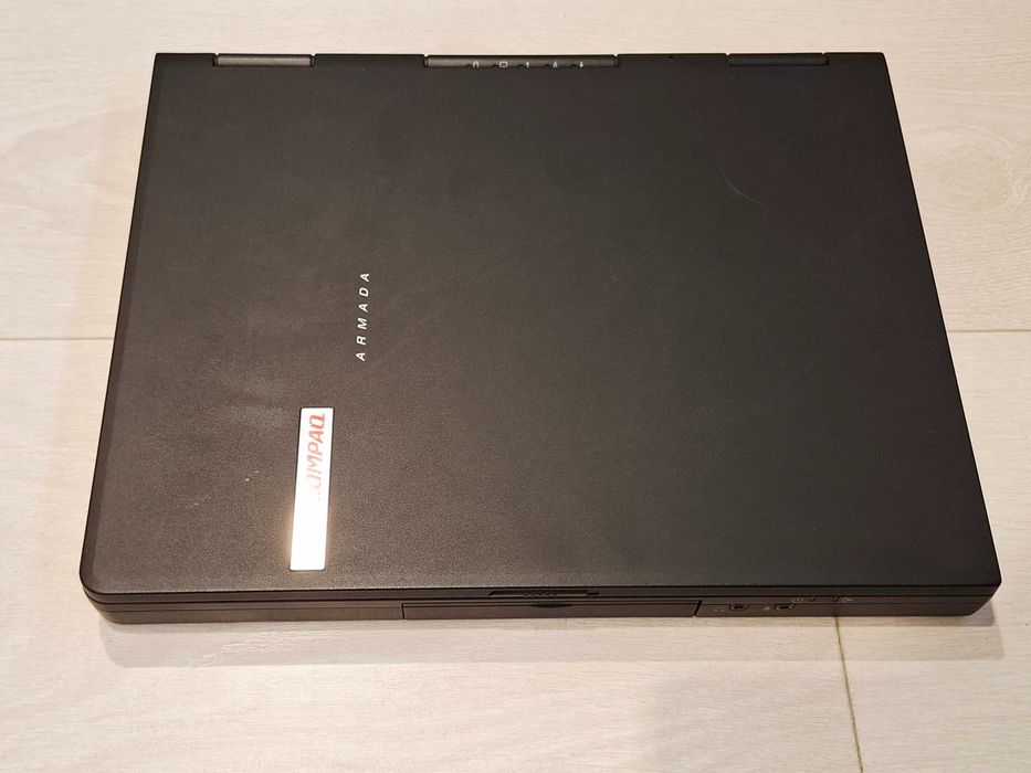 Laptop de colectie 2001 Compaq Armada M700 computer games 90-00's