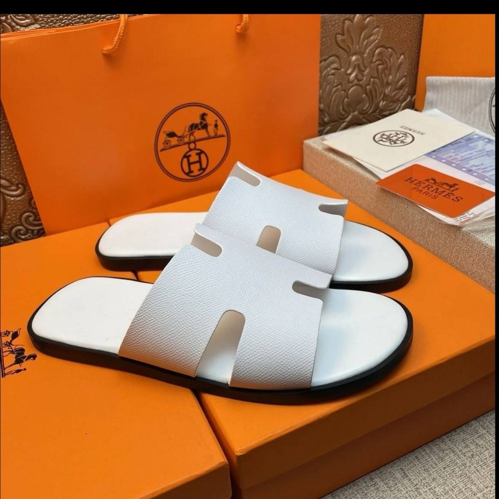 Hermes тапочки.