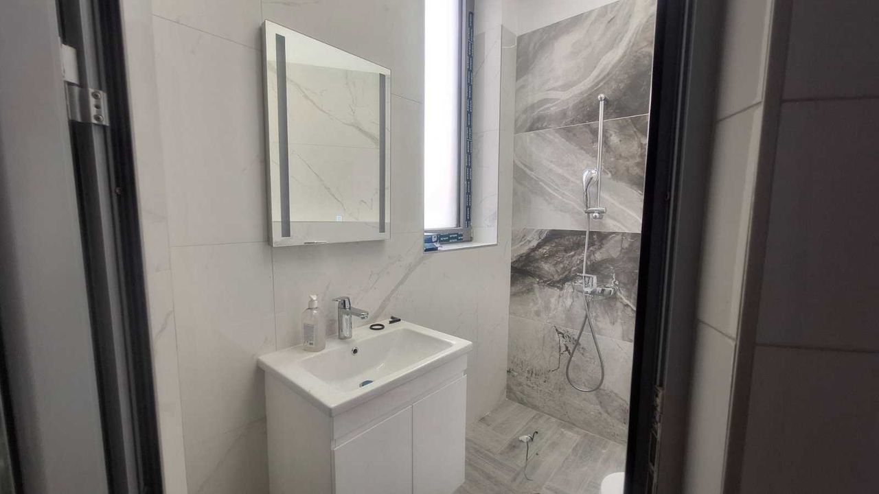 Продава се Заведение в Елин Пелин - 195 кв.м за 1800 €/кв.м - Снимка #5