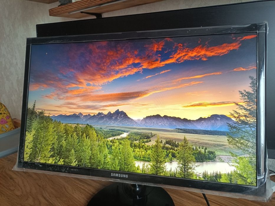 Монитор samsung 22 диагональ