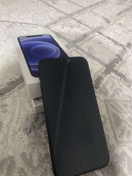 Iphone 12 в идеальном состояний
