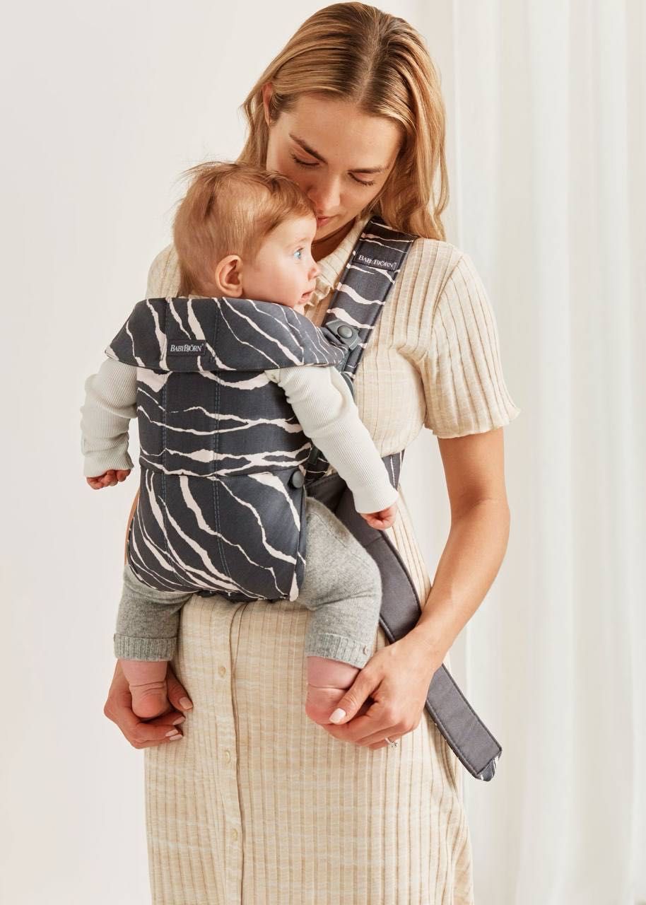 BabyBjorn Baby Carrier Mini