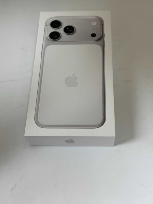 Iphone 17 Pro Max 256 E-SIM НОВЫЙ IMEI qilingan Natural Titanium 25