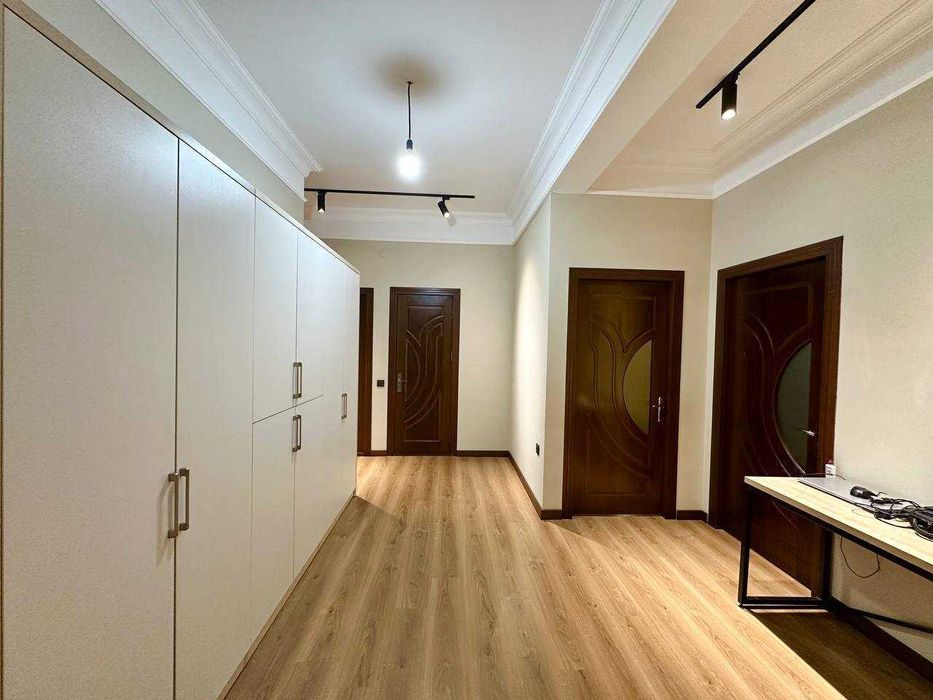 СРОЧНО Продается квартира в Циалковский 2/8/8 ( 78 кв/м ) Новостройка