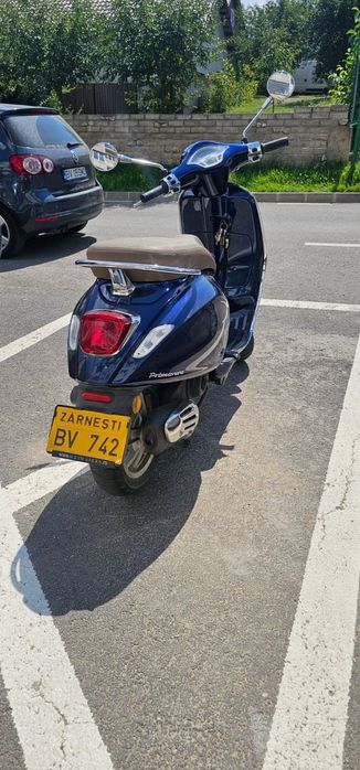 Scuter Vespa Primavera an 2018