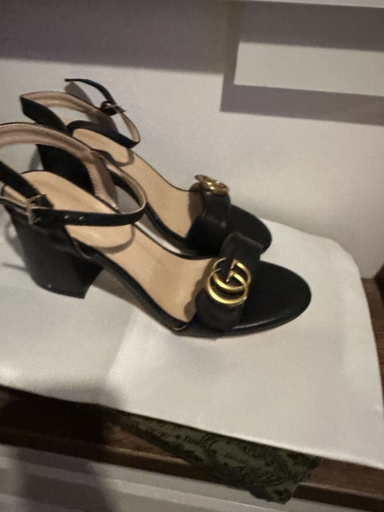 Gucci Сандали на ток