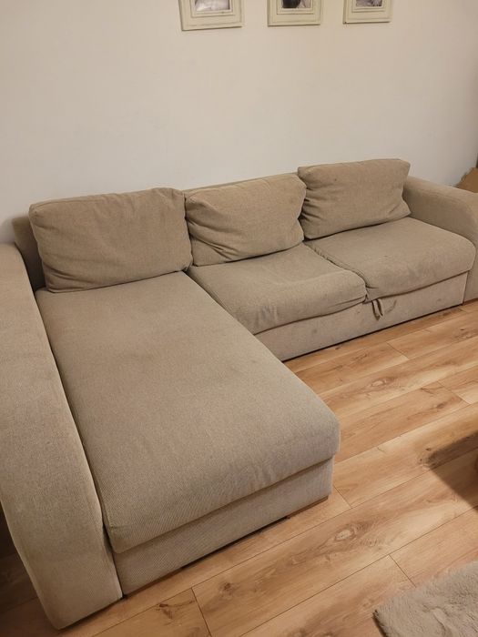 Canapea extensibila cu lada de depozitare