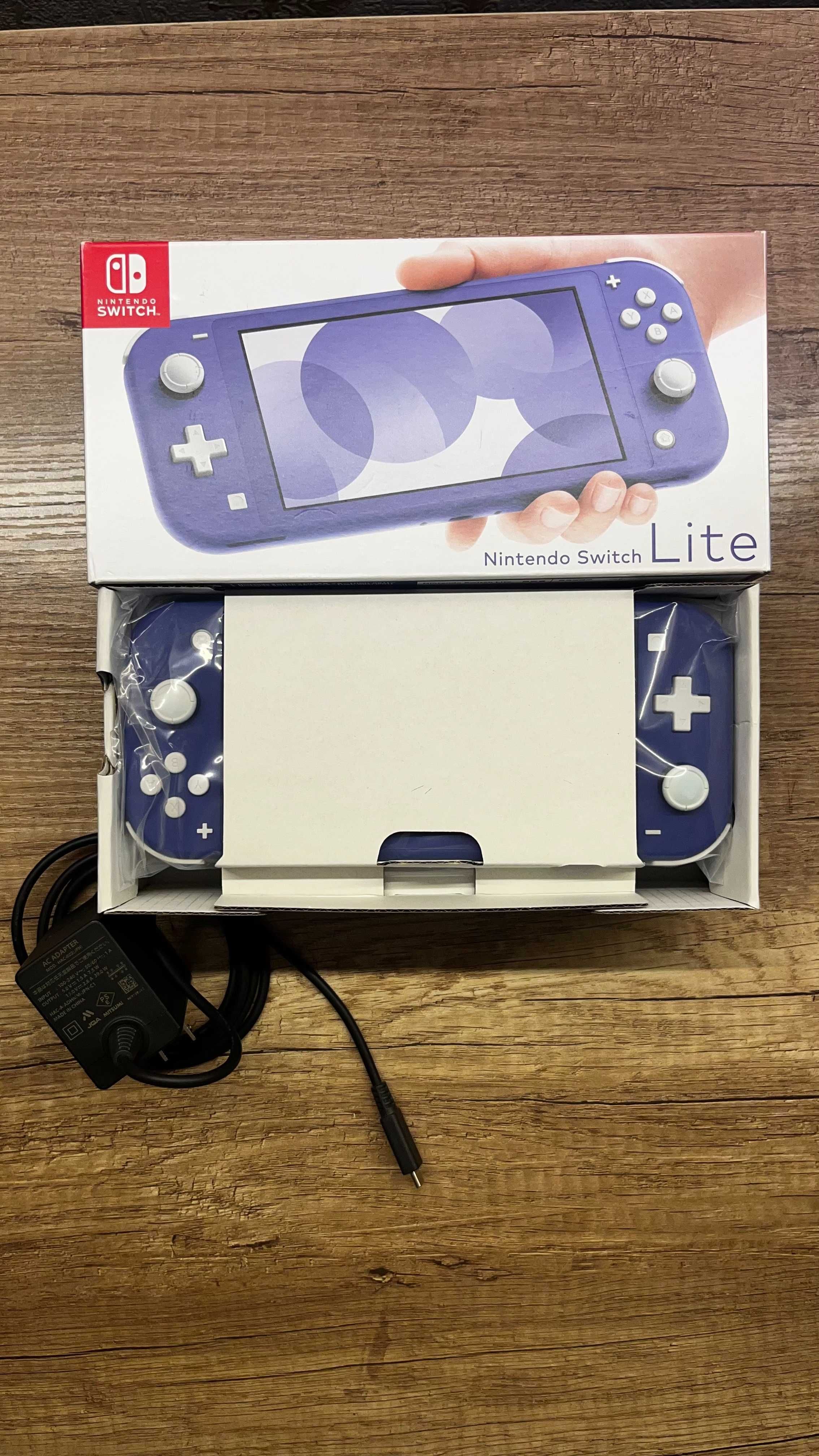 Nintendo Switch Lite (32 Gb) в отличном состоянии.Цвет Blue