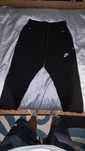 Долнище на Nike Tech Fleece черен цвят.