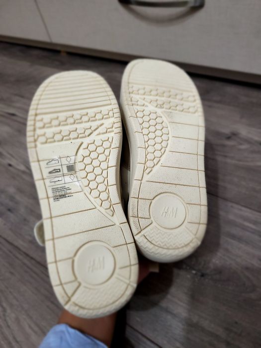 Маратонки H&M, номер 33
