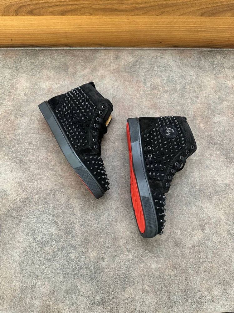 Adidasi/Ghete Christian Louboutin ! POZE 100% reale