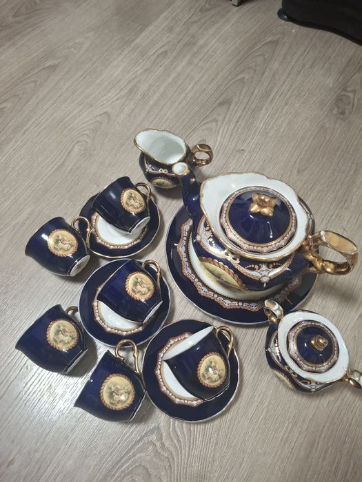 Сервиз Мадонна.       .