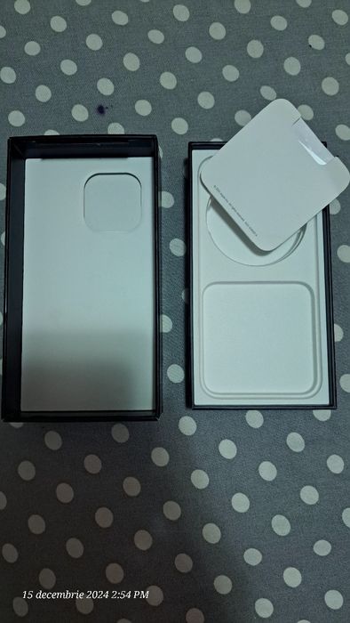 Cutie iphone 13 pro gold