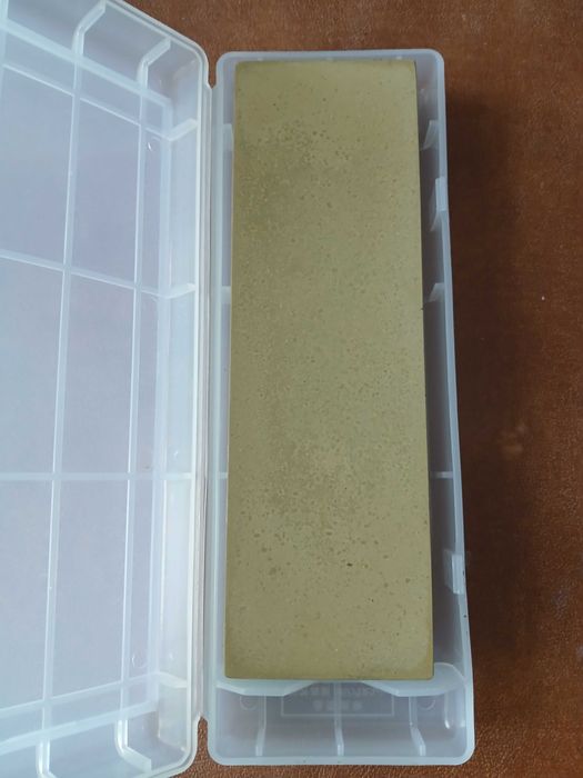 Воден камък за точене на ножове 3000.