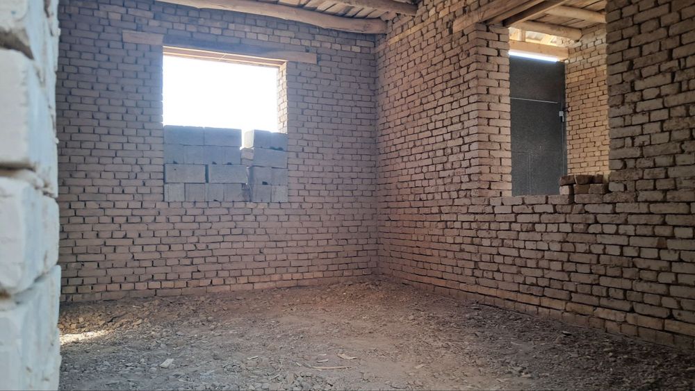 Уй сотилади манзи Ибинсино Шодиёна кочасида