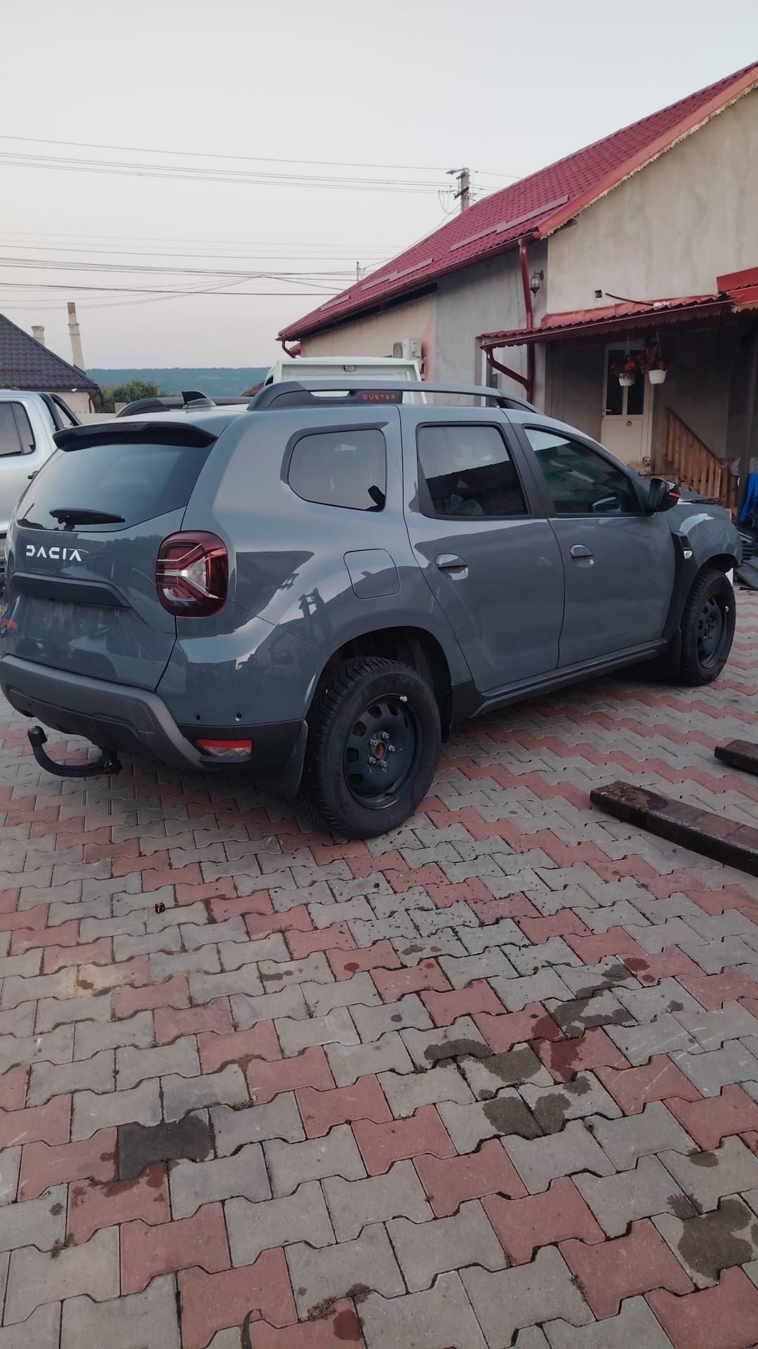 Dacia Duster avariat  fata an 2023 1.3 TCE automat import