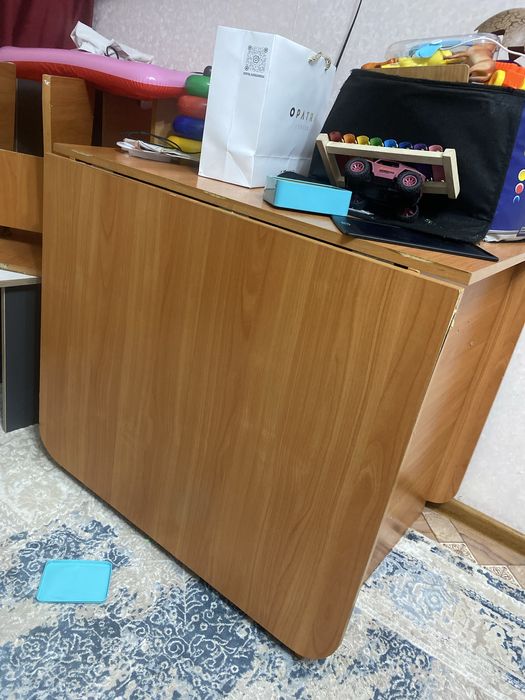 Продается стол в хорошом состояние