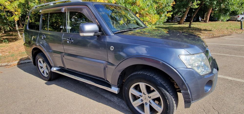 Vând mitsubishi pajero, autoutilitară