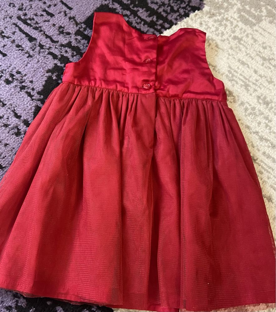 BabyGap официална червена рокля 12-18м