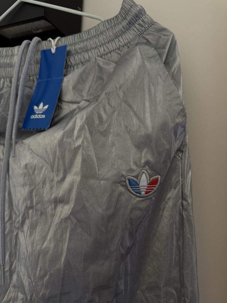Adidas новые с этикеткой