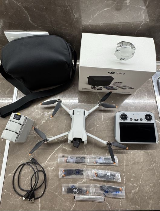 Dji Mini 3 Fly More Combo +Smart Controller +DJI Fresh Care