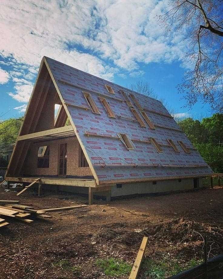 Casa si Cabana stil A-Frame pe structura de lemn