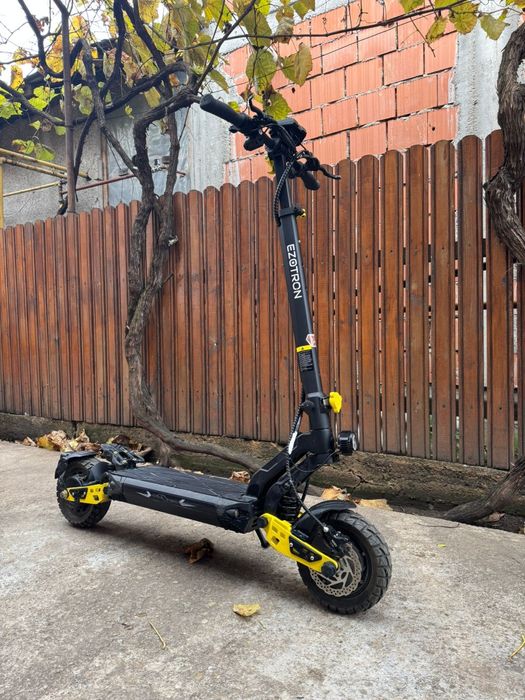 TROTINETA ELECTRICA Ezotron E200 Pro, varianta 2024