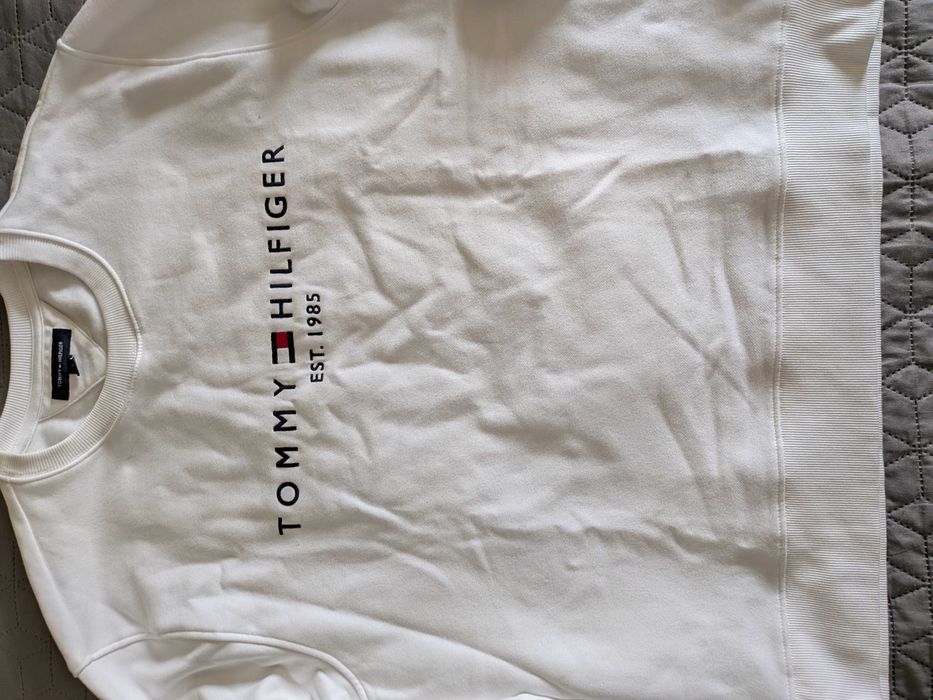 Мъжка блуза бяла.