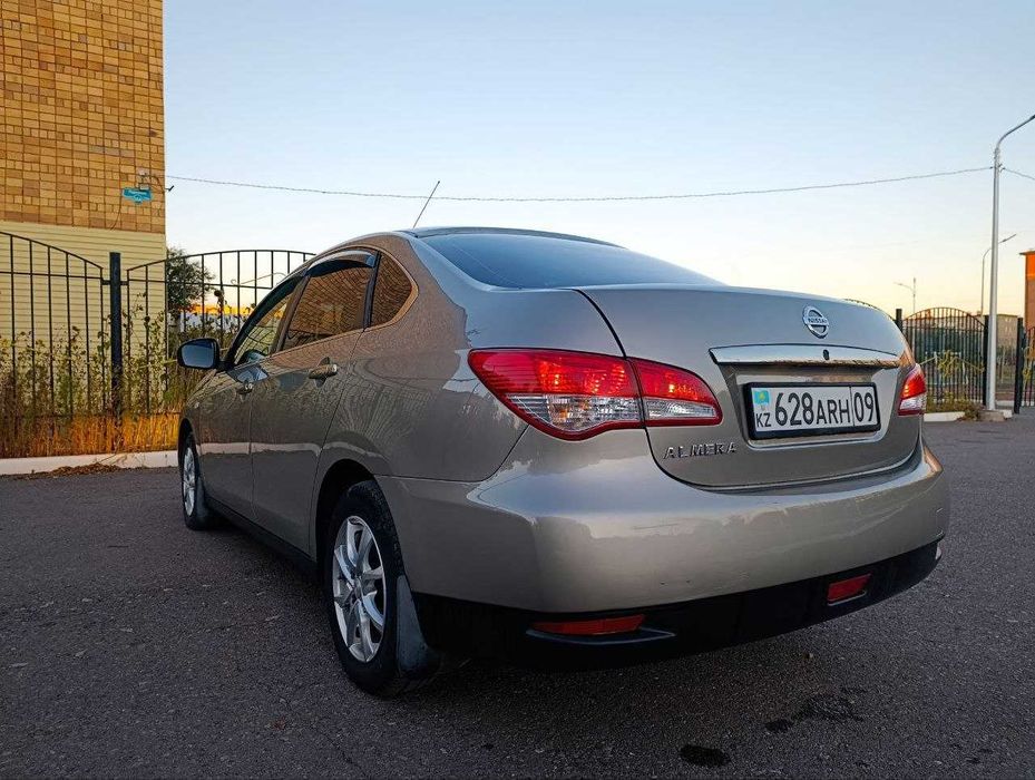 Продам Nissan 2014 года