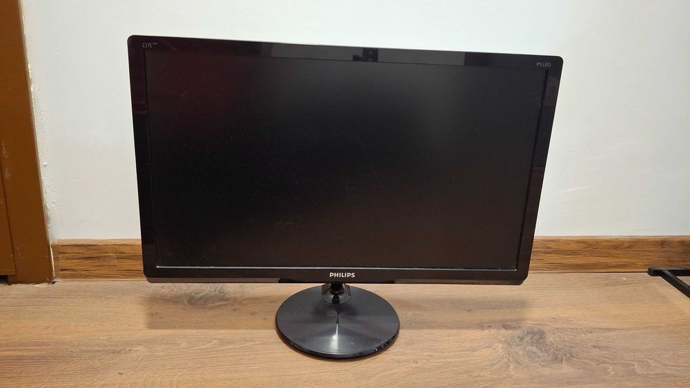 Ползван работещ монитор Philips 237E QHA