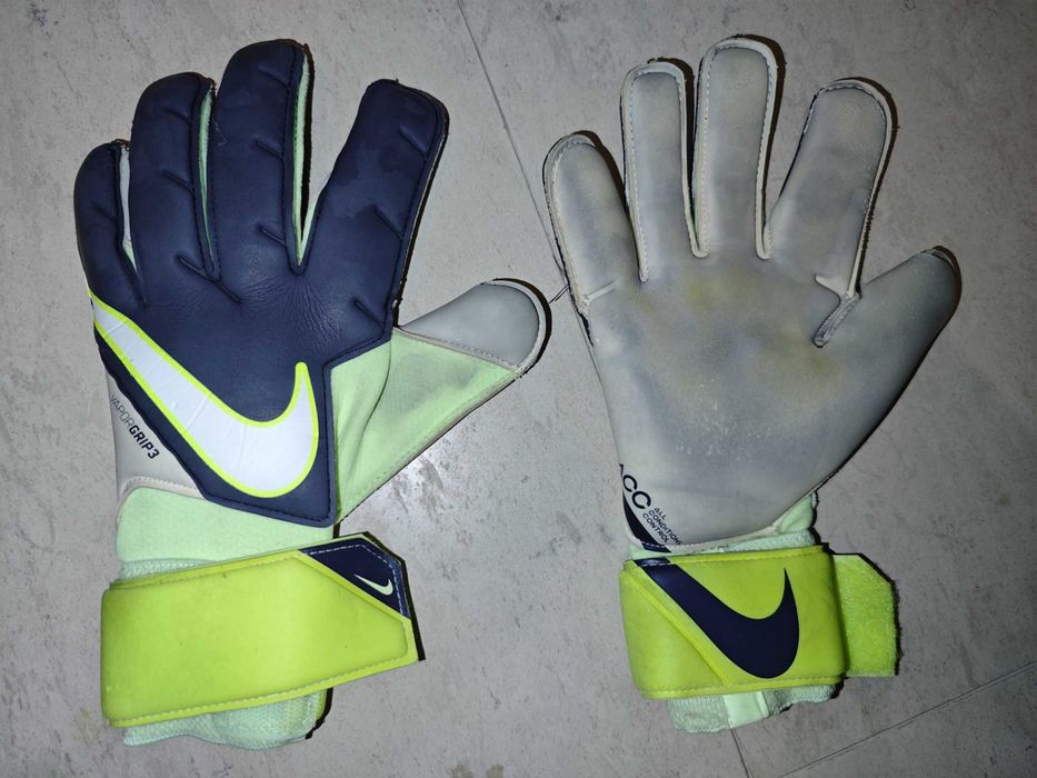 Вратарски ръкавици