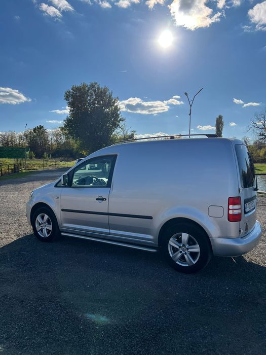 Volkswagen Caddy 2012 1.6